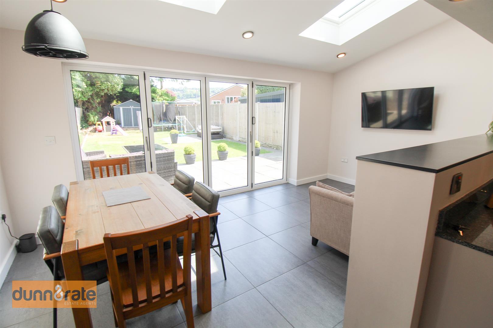 Cadeby Grove, Milton